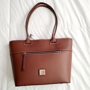 Dooney & Bourke
